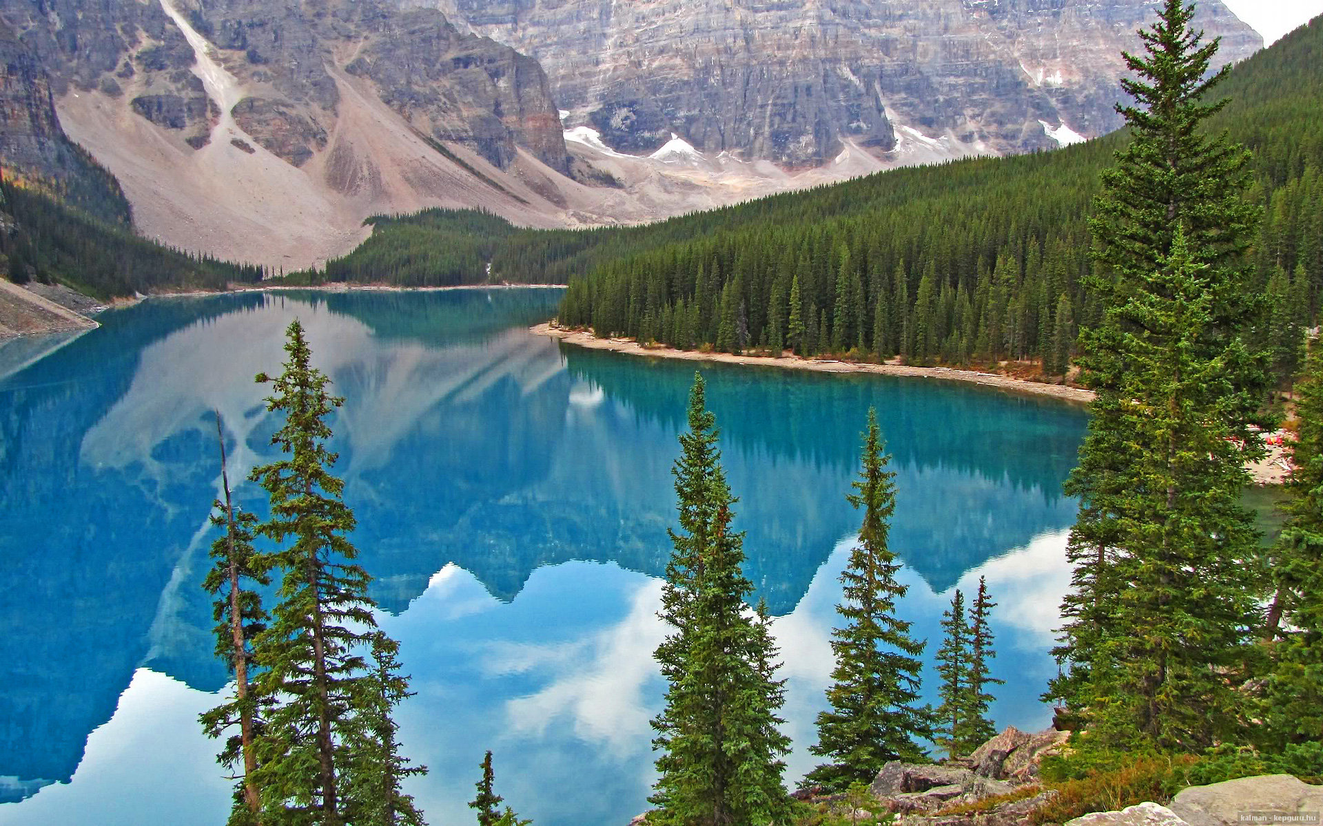 乐鱼体育在线官网-意甲外援青训融合模式对年轻球员成长的助力，意甲青训规则