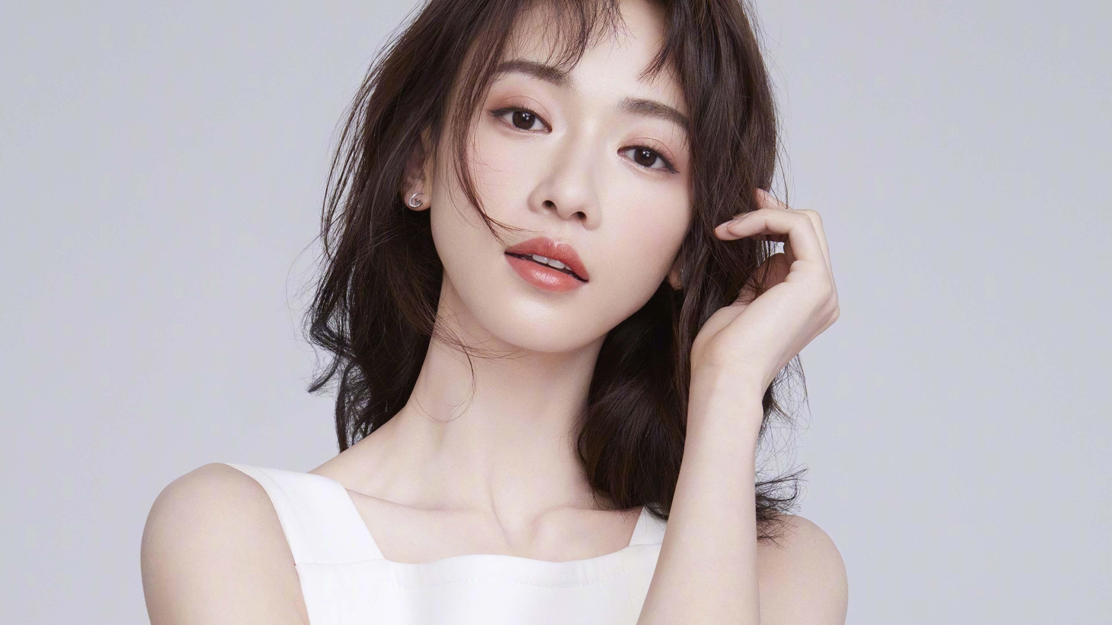 国家队更换战术过于频繁，国家队换帅